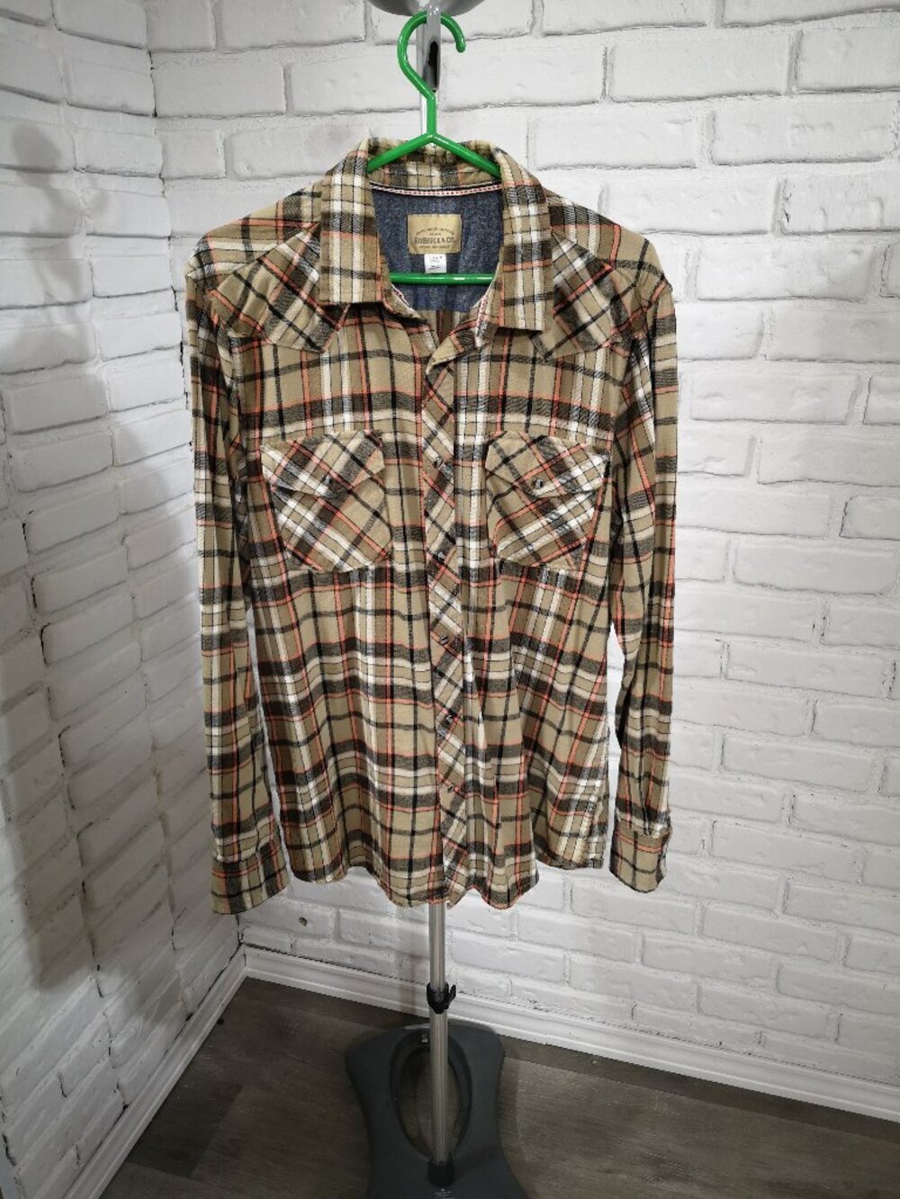 Roebuck & Co. Heritage Supply Men's Size Large Plaid Snap Front Flannel Shirt